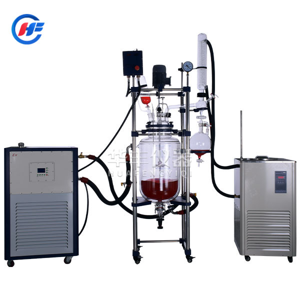 玻璃反應釜主要利用它的雙層玻璃的特性